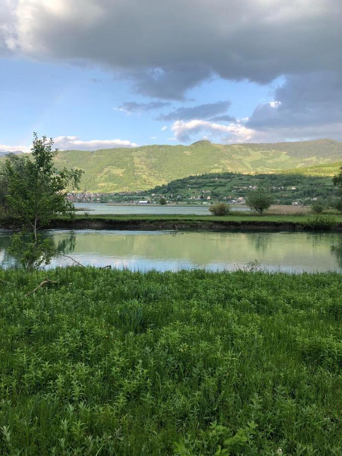 Gusinje Oazaa Retreatヴィラ エクステリア 写真