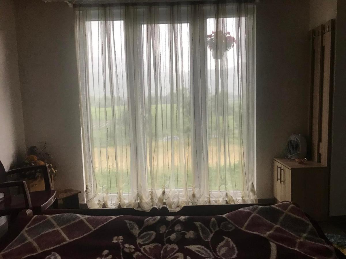Gusinje Oazaa Retreatヴィラ エクステリア 写真