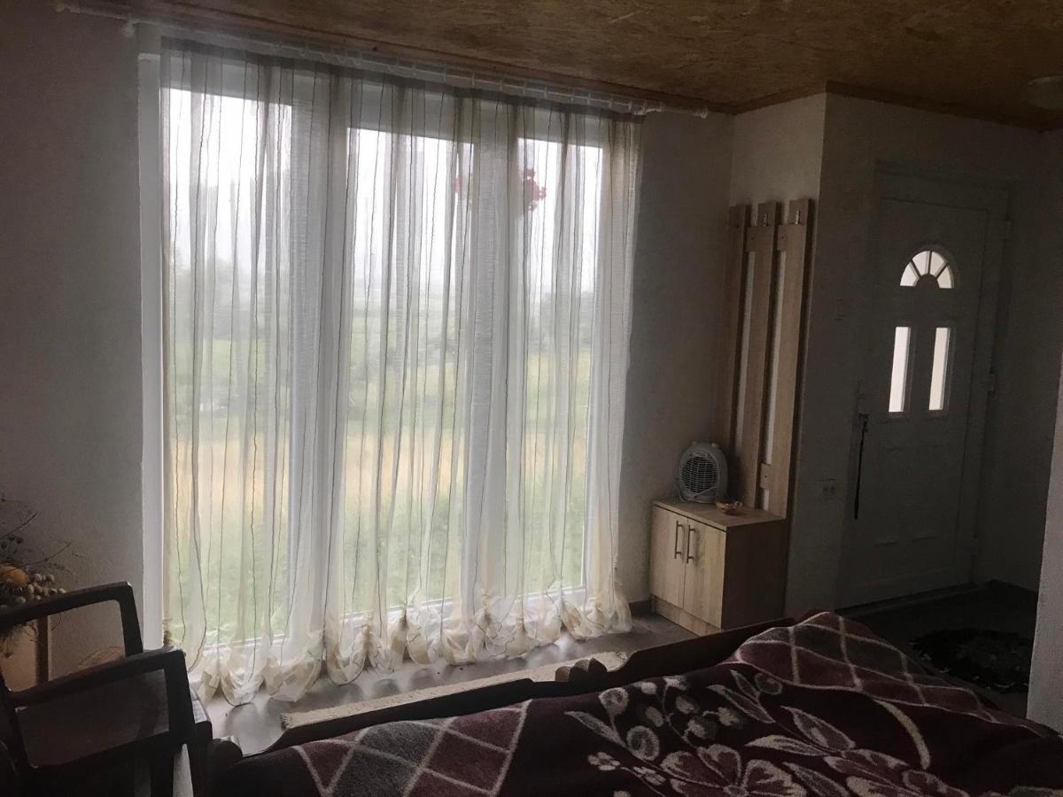 Gusinje Oazaa Retreatヴィラ エクステリア 写真